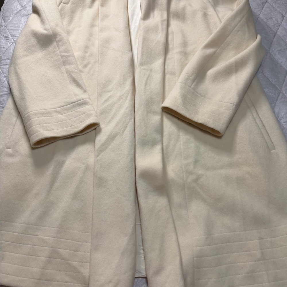 Chic Cream Women's Trench Coat
